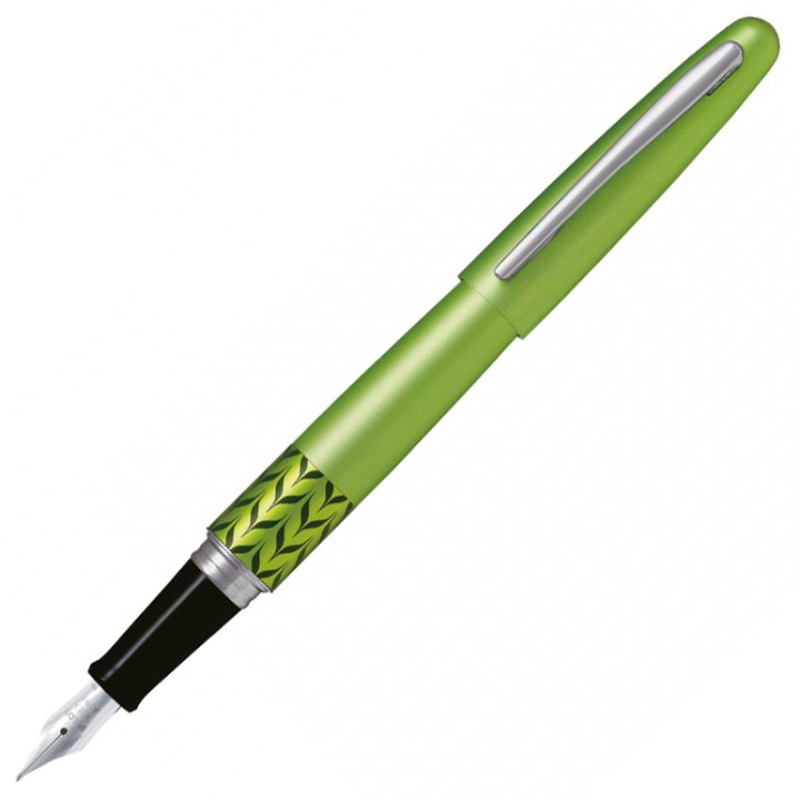 MR Retro Pop Fountain Pen Metallic Light Green ryhmässä Kynät / Fine Writing / Täytekynät @ Pen Store (109503)